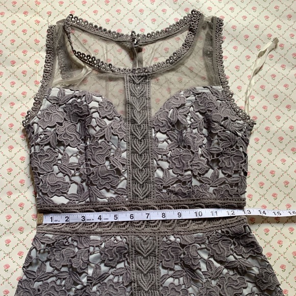 Super cute Soieblu lace dress - Picture 3 of 8